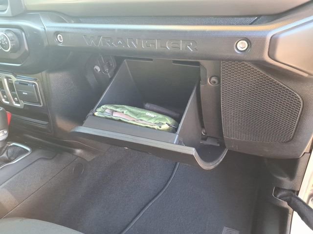 Used 2020 Jeep Wrangler Sport image 22