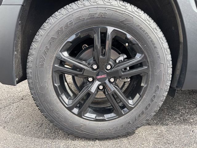 Used 2024 GMC Terrain AT4 w/ Infotainment Package II image 6