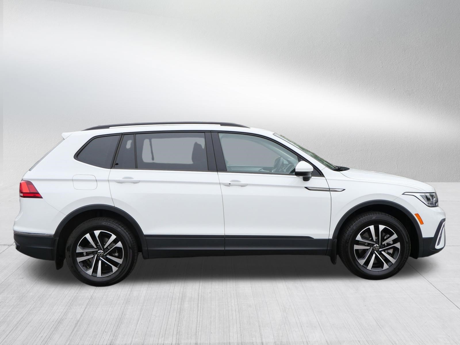 Used 2024 Volkswagen Tiguan S w/ MDO Package, Two-Row AWD/4WD image 8