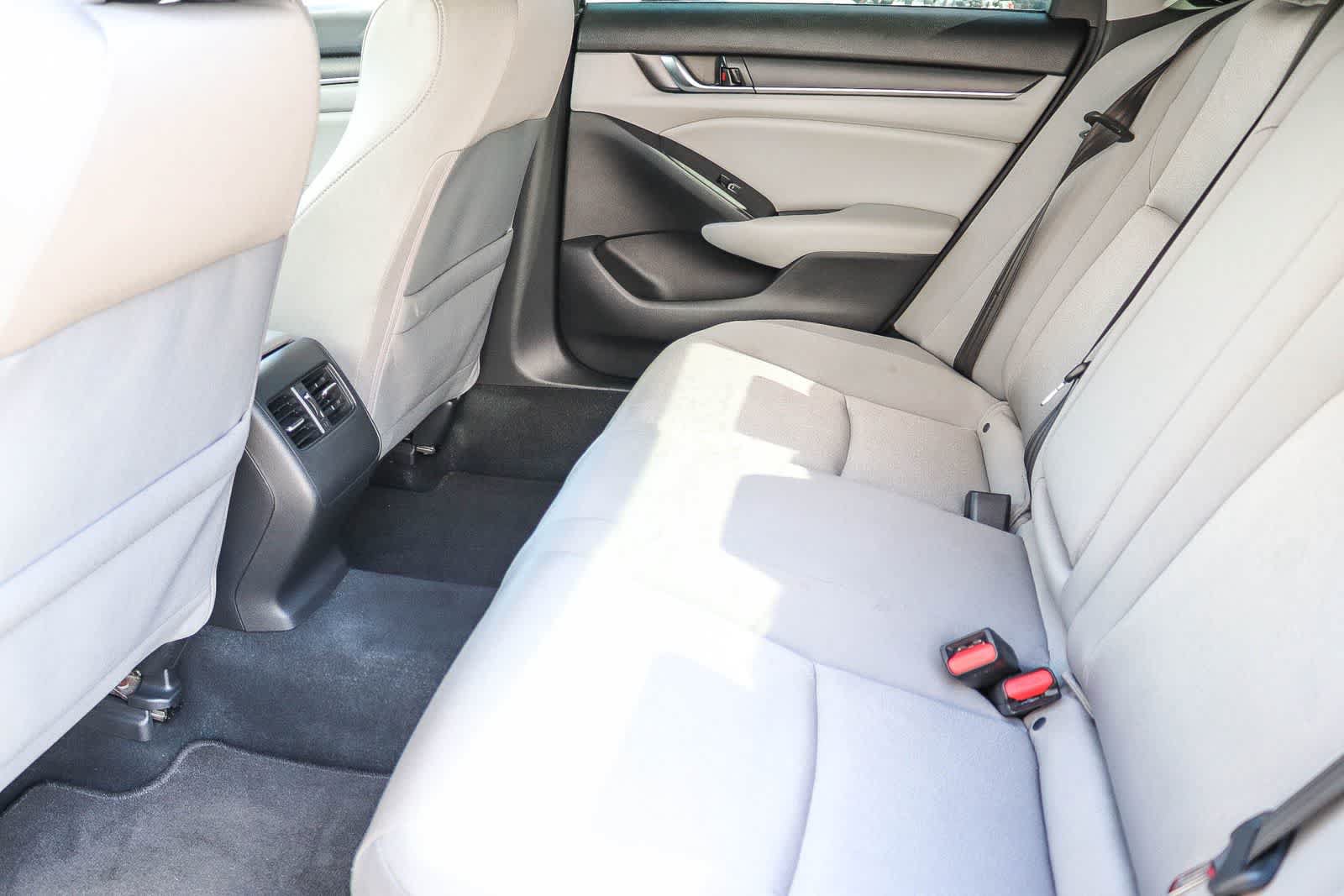 Used 2020 Honda Accord EX image 17