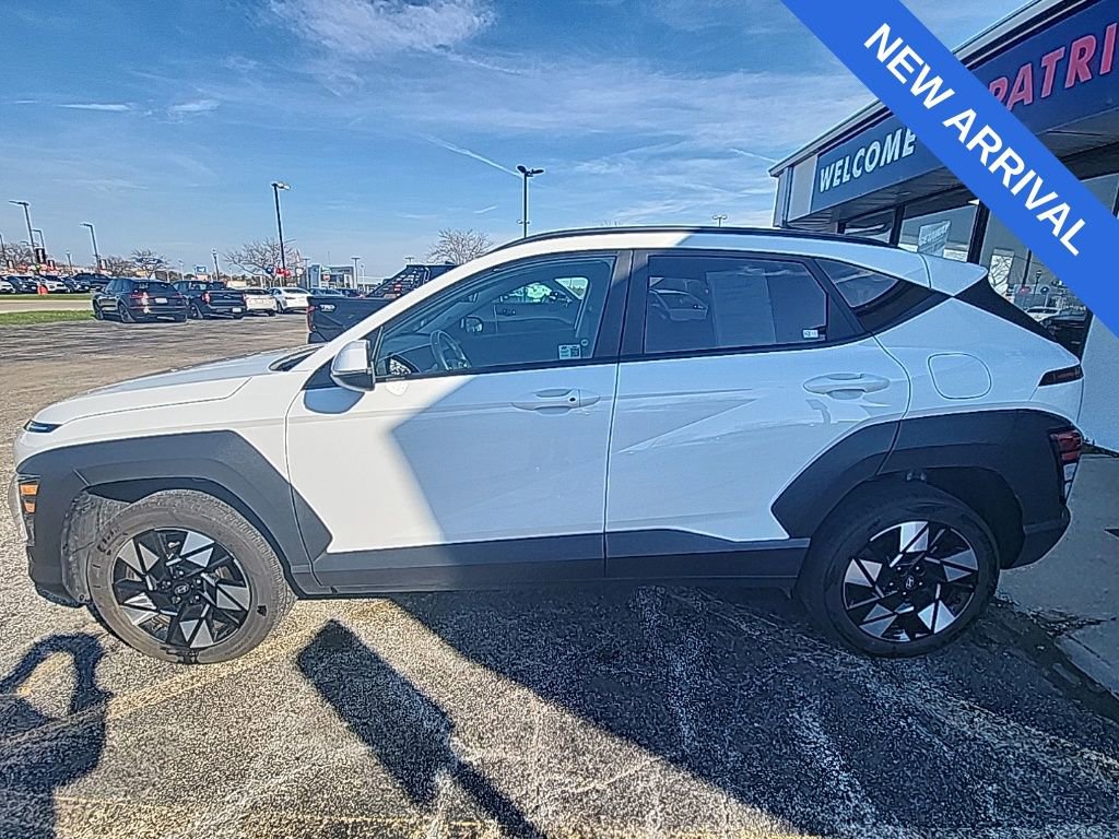 Used 2025 Hyundai Kona SEL image 4