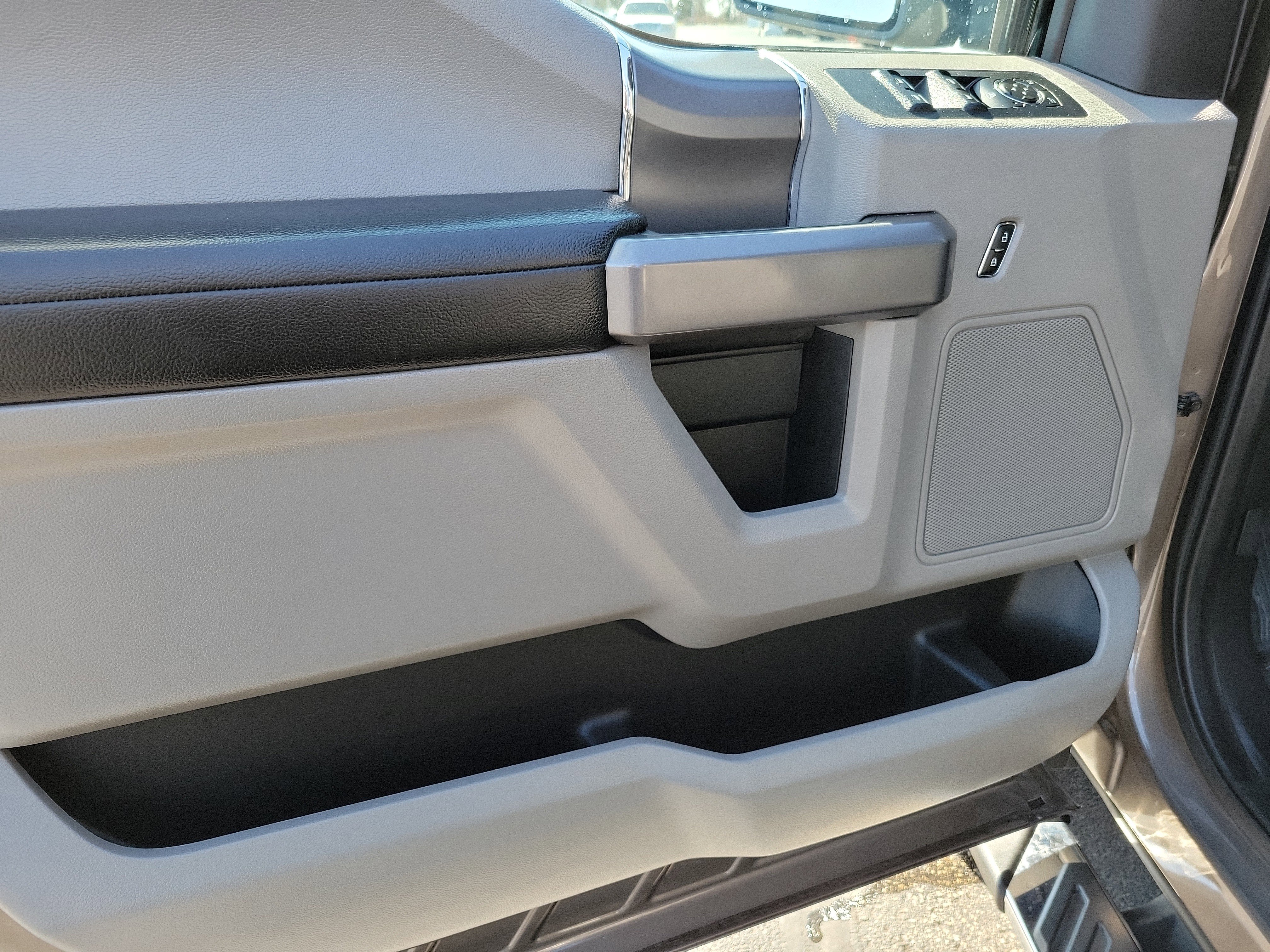 Used 2020 Ford F150 XLT w/ Equipment Group 301A Mid image 18