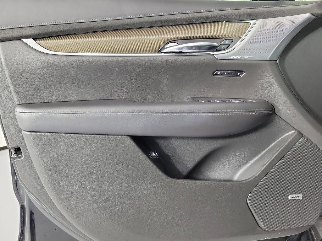 Used 2020 Cadillac XT6 Premium Luxury w/ Platinum Package image 20