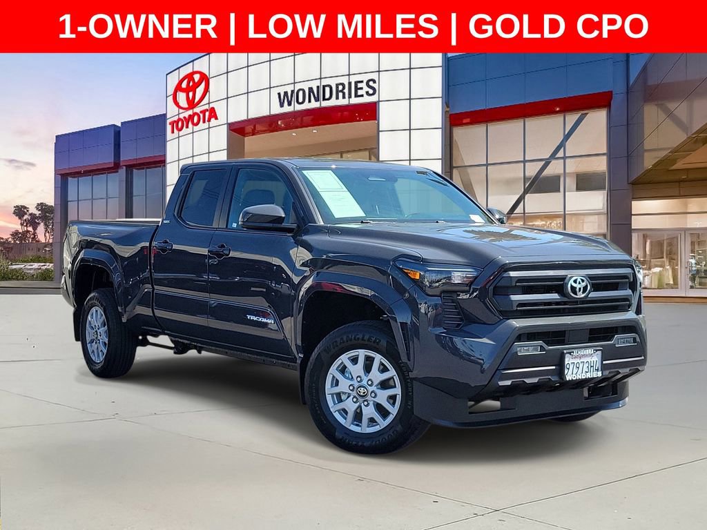 Used 2025 Toyota Tacoma SR5 AWD/4WD image 1