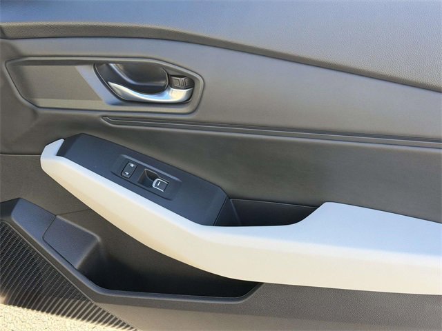 Used 2025 Honda Accord EX-L image 6