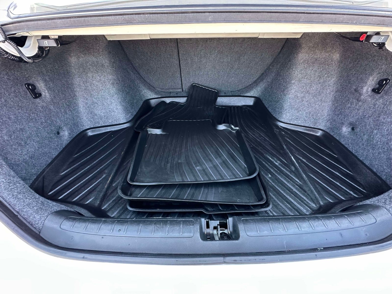 Used 2018 Honda Accord Touring image 28