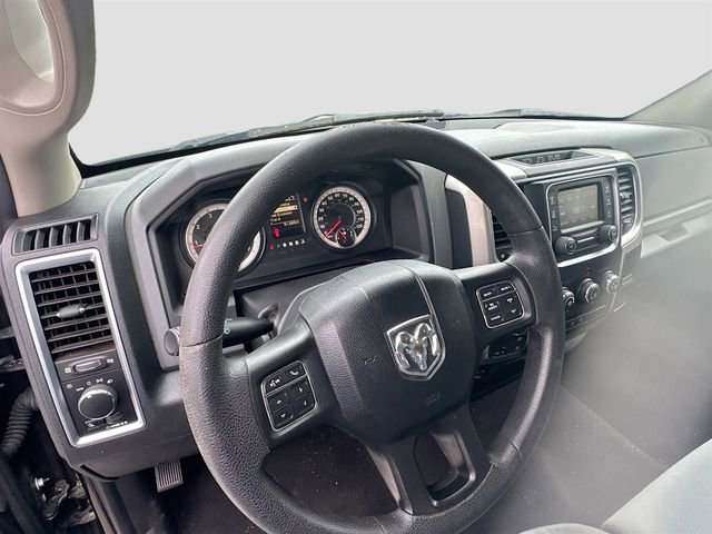 Used 2016 RAM 1500 Classic SLT AWD/4WD image 11