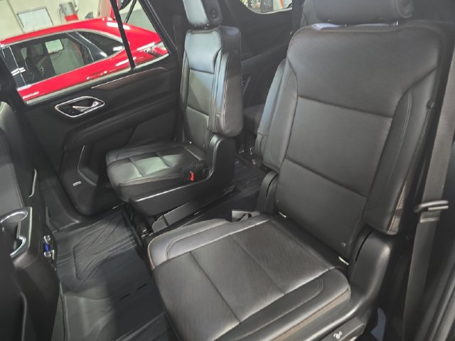 Used 2021 Chevrolet Tahoe High Country w/ Premium Package 2 AWD/4WD image 19