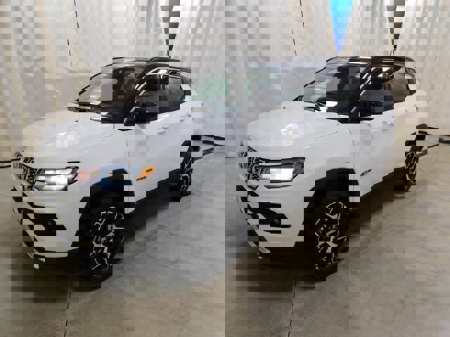 New 2026 Jeep Compass Limited image 16