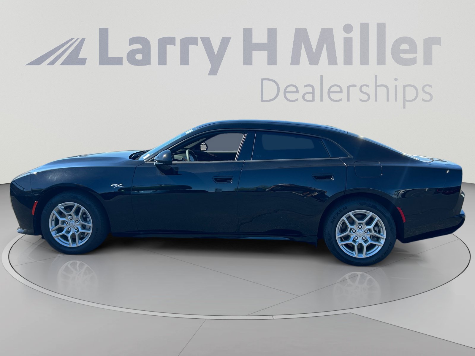 Used 2026 Dodge Charger R/T AWD/4WD image 2