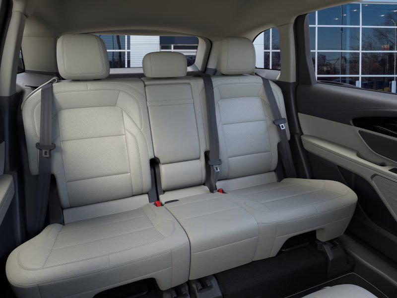 New 2026 Lincoln Nautilus Premier AWD/4WD image 11