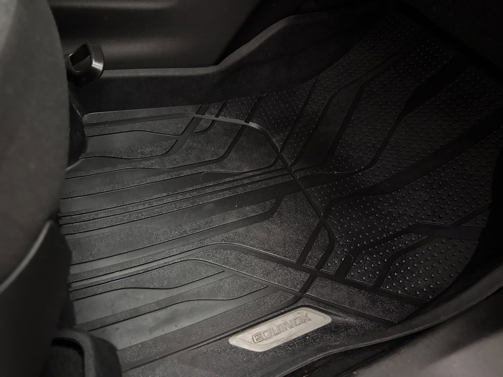 Used 2024 Chevrolet Equinox LT image 50