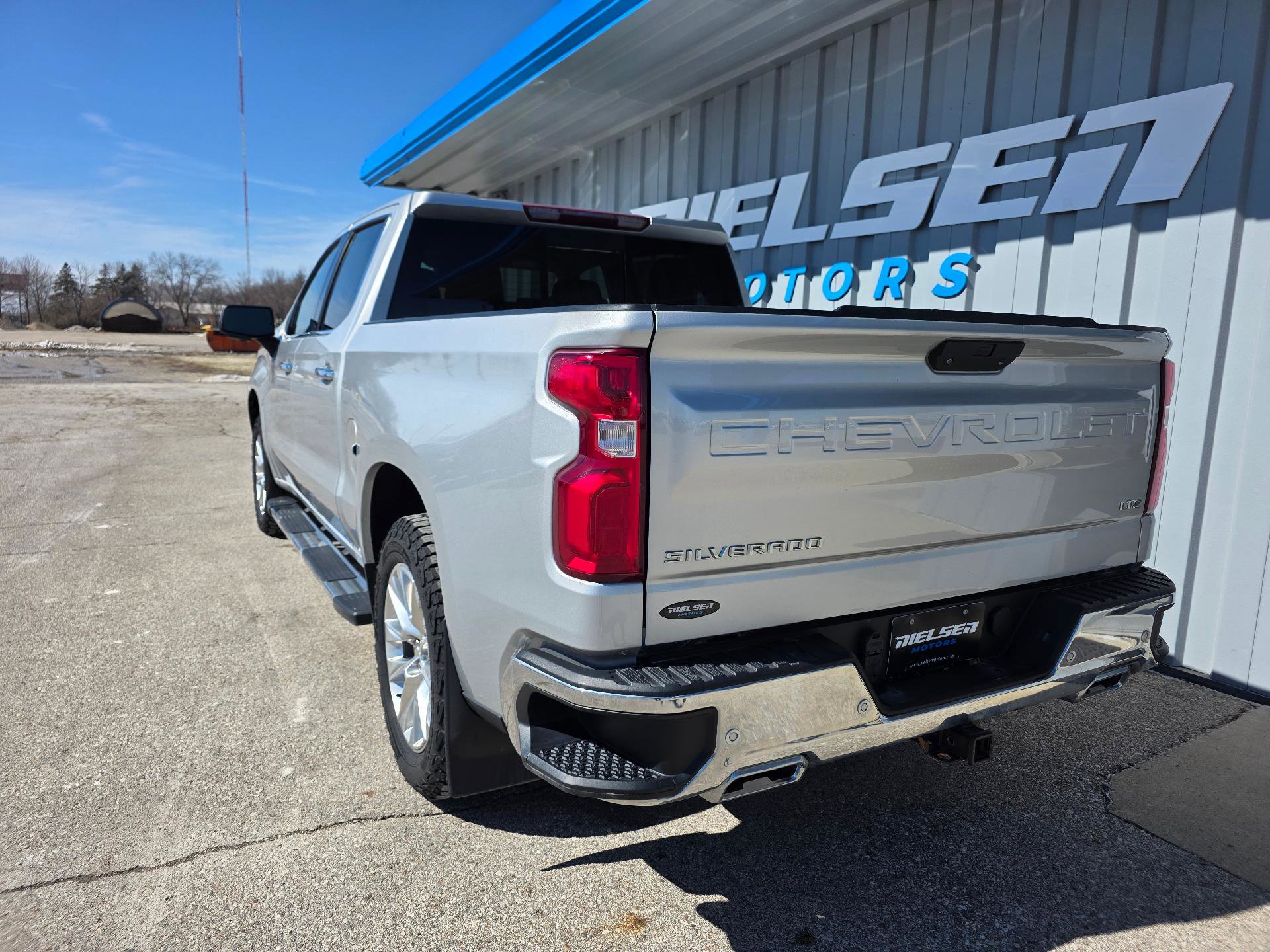 Used 2021 Chevrolet Silverado 1500 LTZ image 9