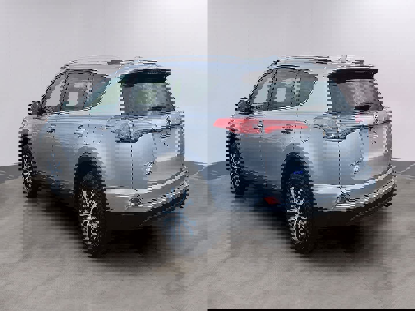 Used 2016 Toyota RAV4 LE image 6