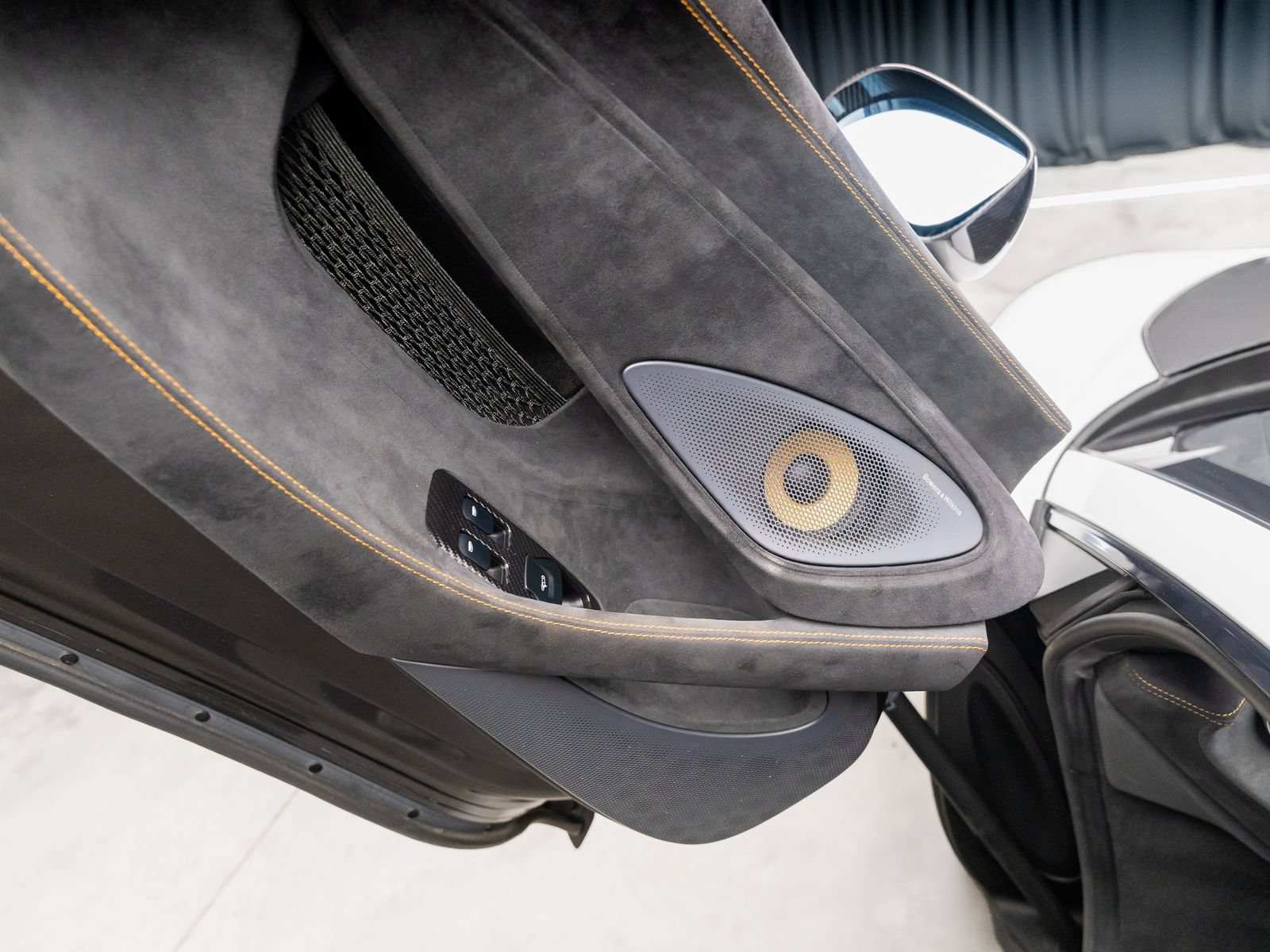 Used 2019 McLaren 600LT RWD image 68