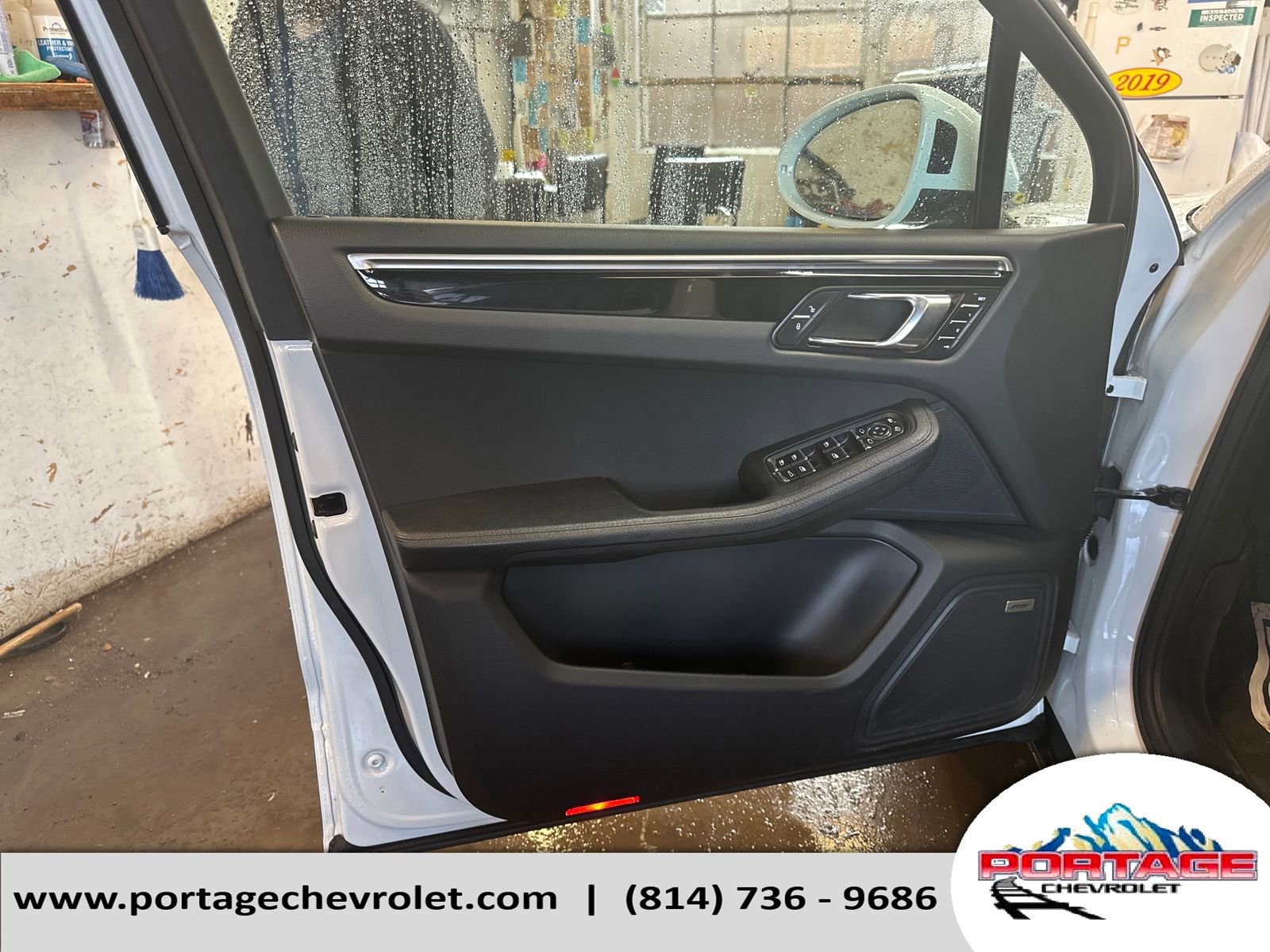 Used 2018 Porsche Macan image 11