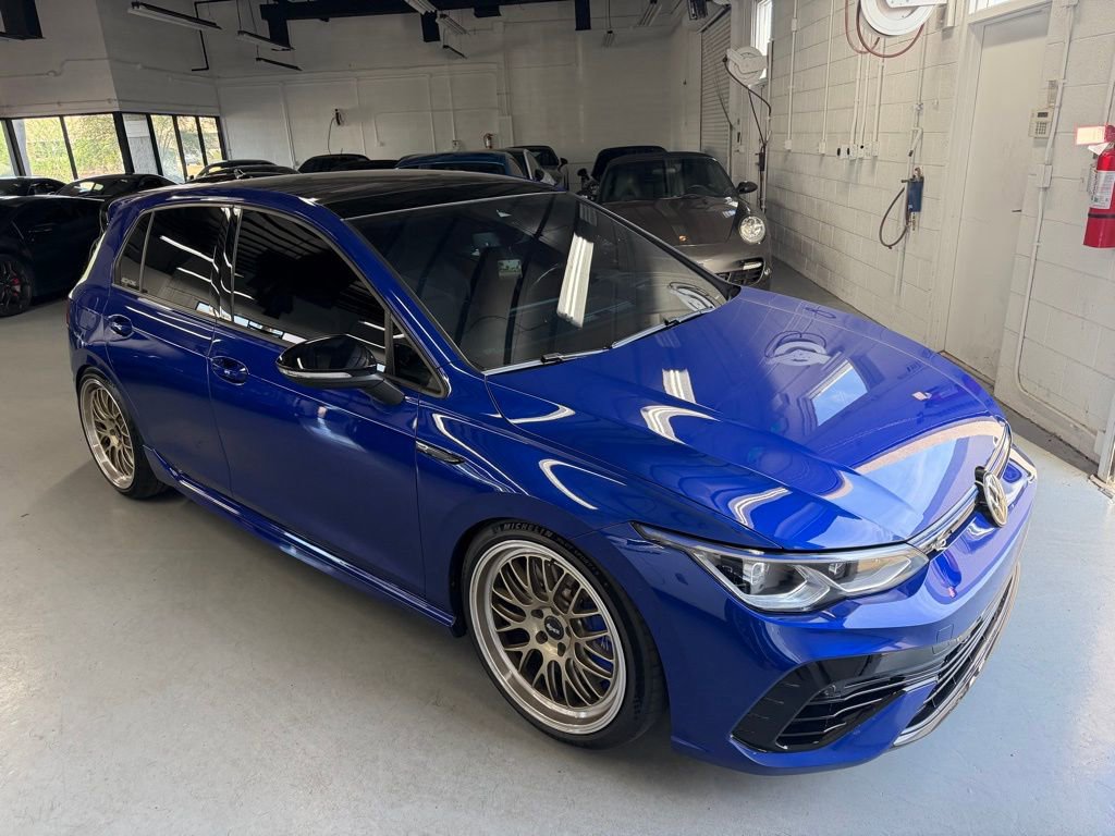 Used 2024 Volkswagen Golf R image 9