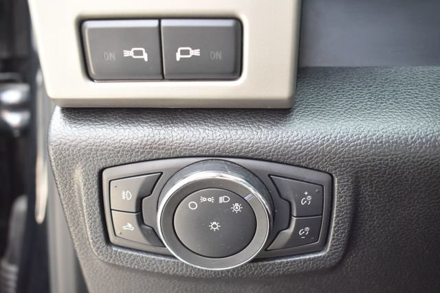 Used 2015 Ford F150 Lariat w/ Equipment Group 502A Luxury AWD/4WD image 22