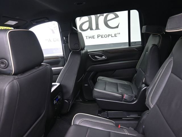 Used 2023 Chevrolet Suburban Premier image 26