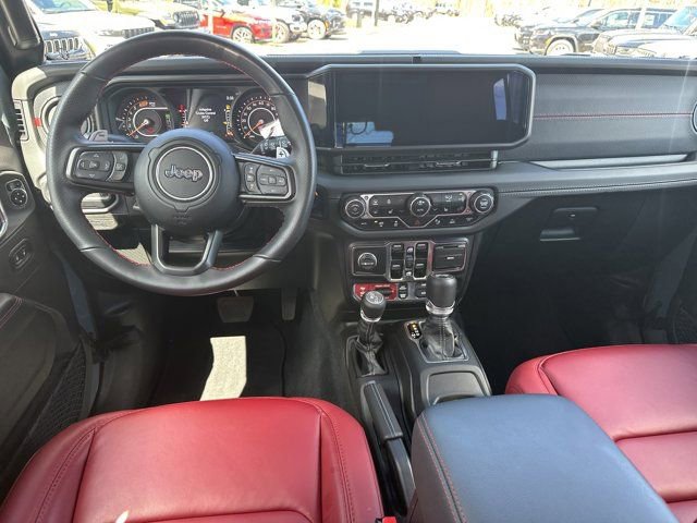 Certified 2024 Jeep Wrangler Rubicon 392 w/ Dual Top Group image 25