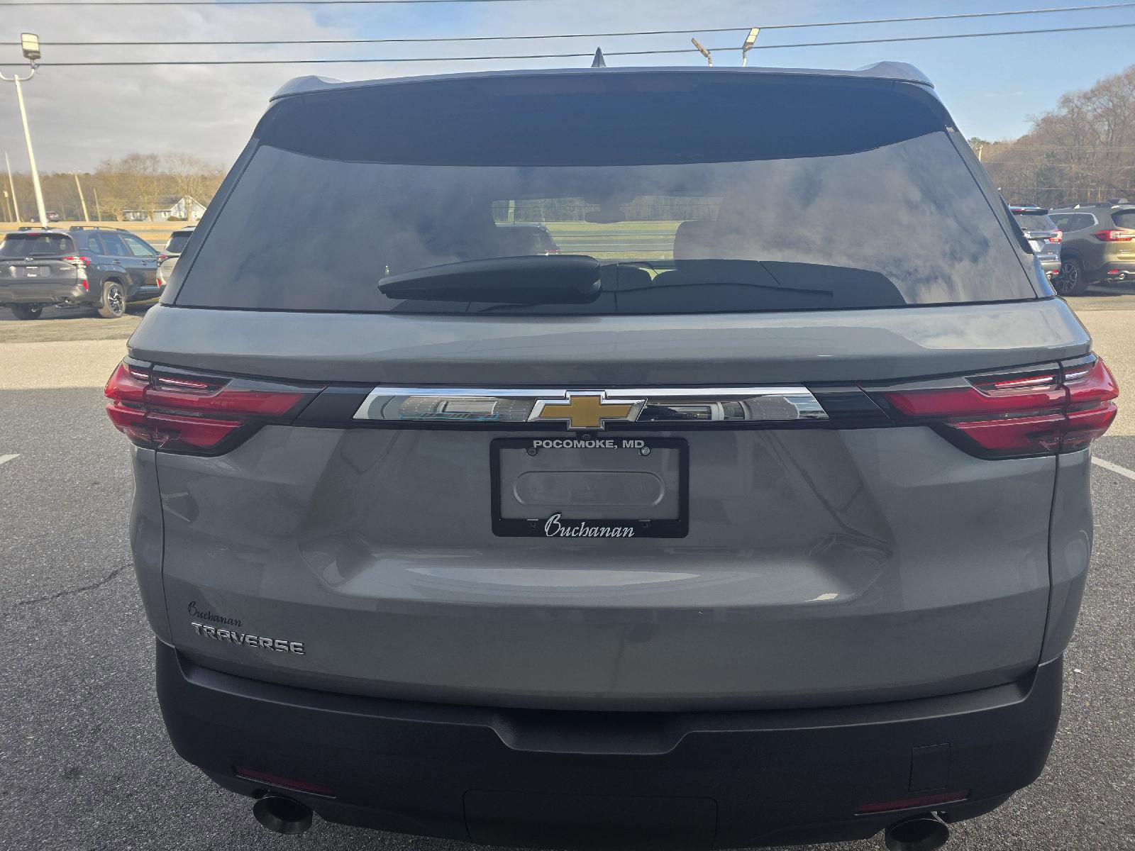 Used 2023 Chevrolet Traverse LS image 6