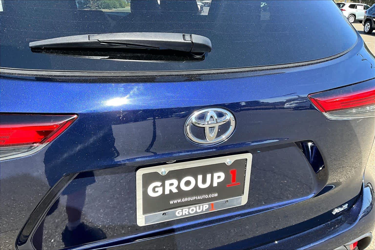 Certified 2021 Toyota Highlander XLE FWD image 30