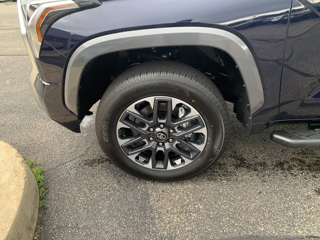 New 2026 Toyota Tundra Limited AWD/4WD image 31