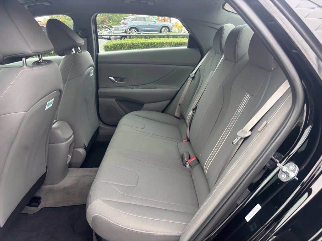 Certified 2026 Hyundai Elantra Hybrid FWD image 8
