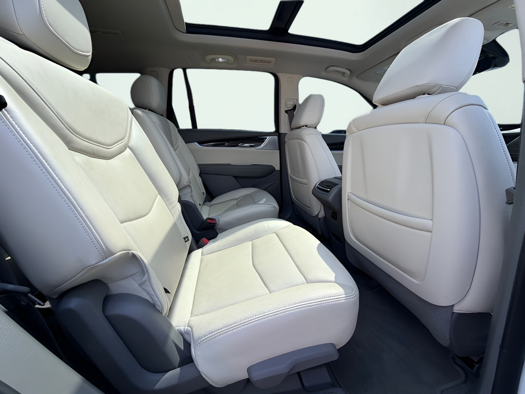 Used 2020 Cadillac XT6 Premium Luxury FWD image 28