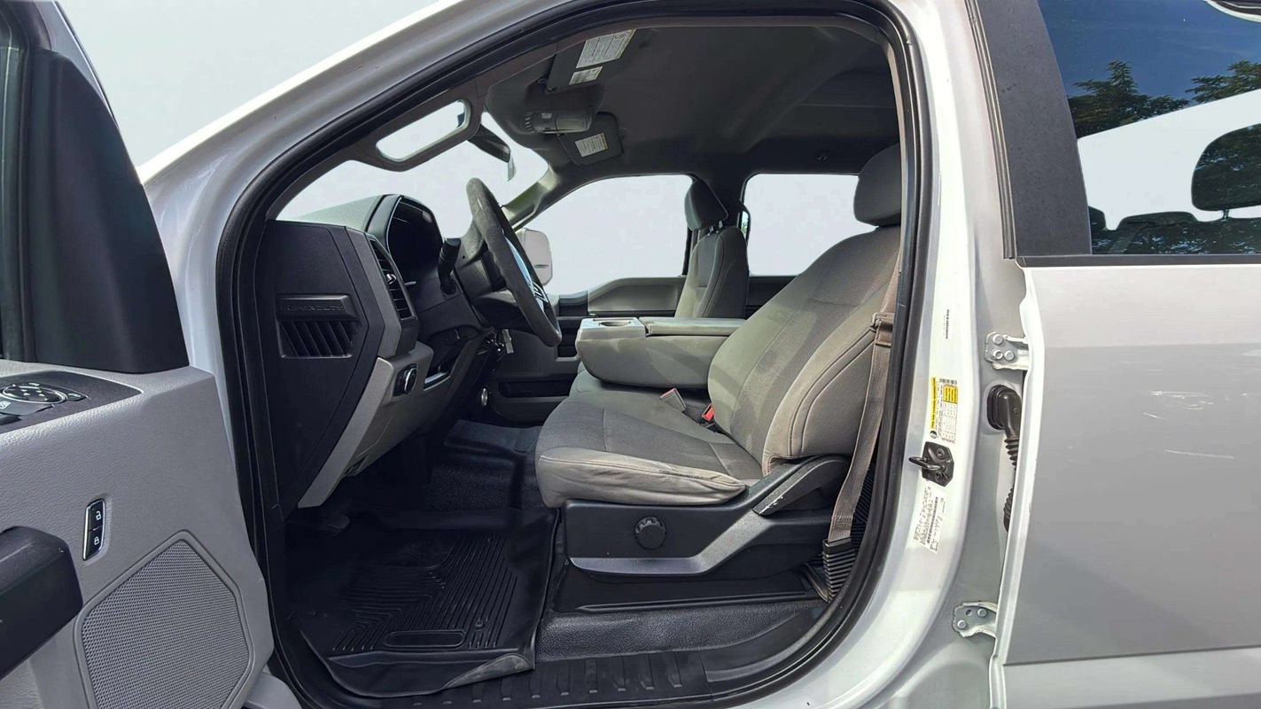 Used 2018 Ford F250 XL w/ Power Equipment Group AWD/4WD image 17