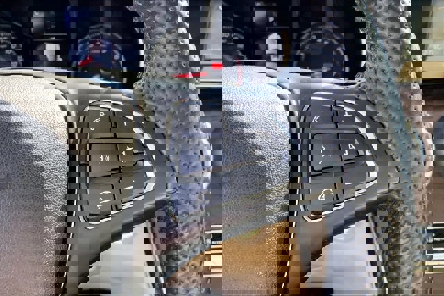 Used 2019 Mercedes-Benz GLC 300 4MATIC image 19