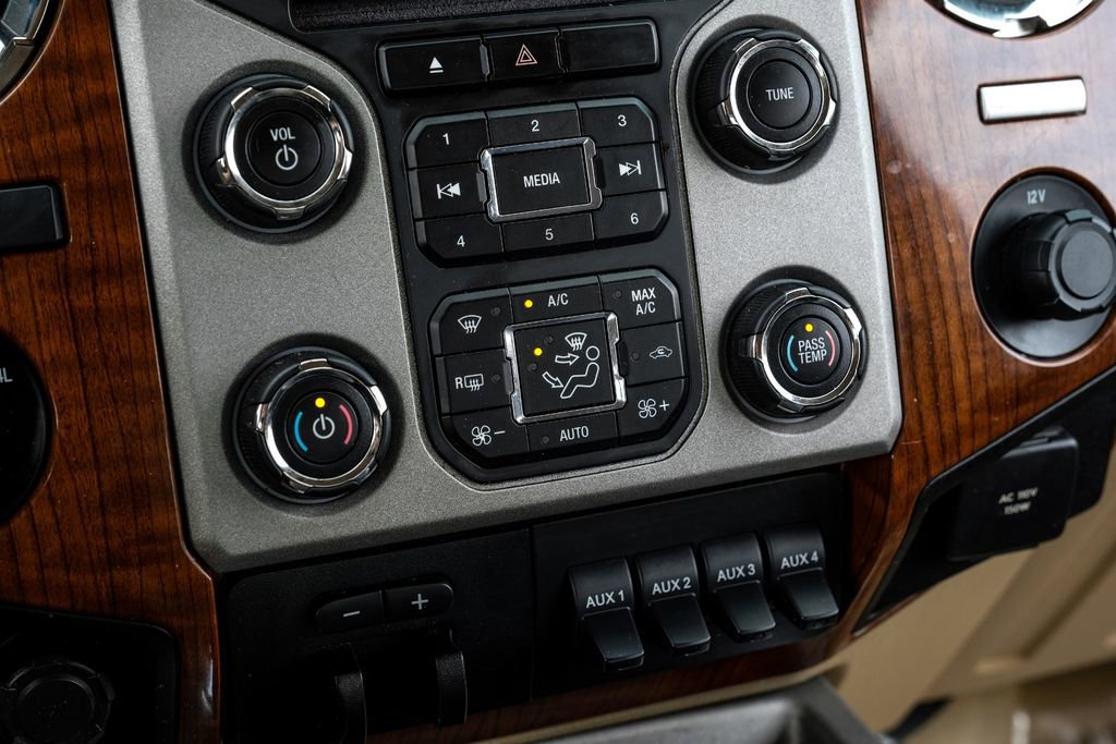 Used 2016 Ford F450 King Ranch w/ King Ranch w/Chrome Package image 28