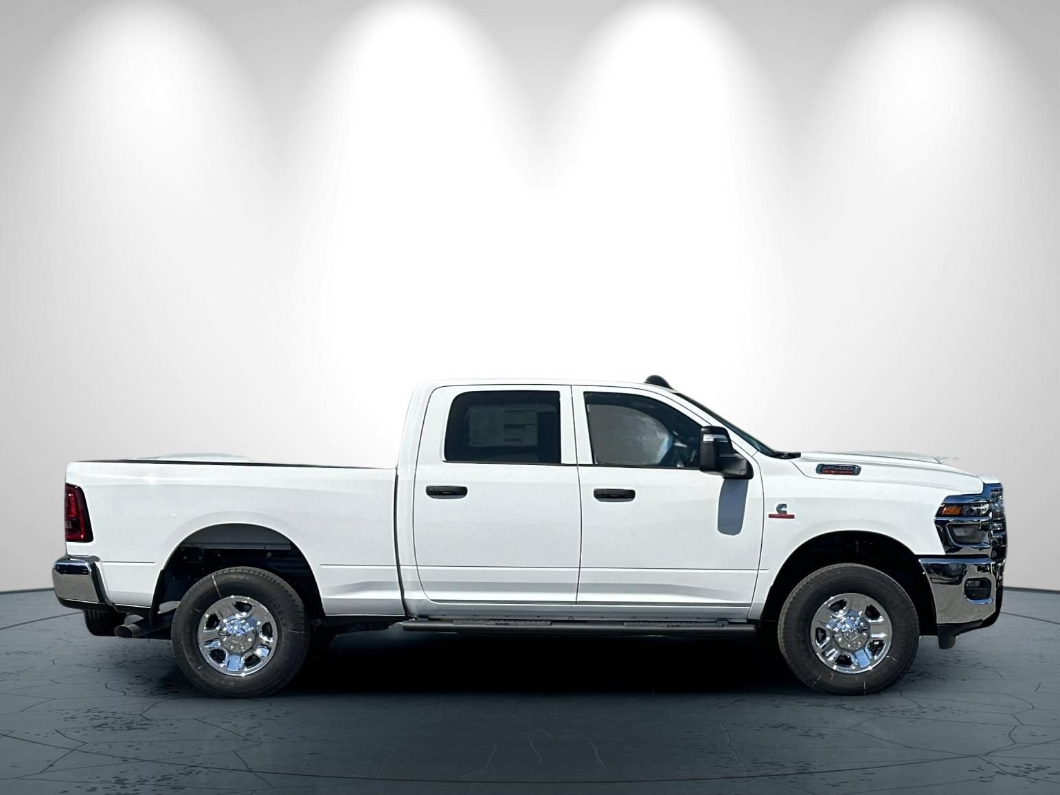 New 2026 RAM 2500 Tradesman AWD/4WD image 3