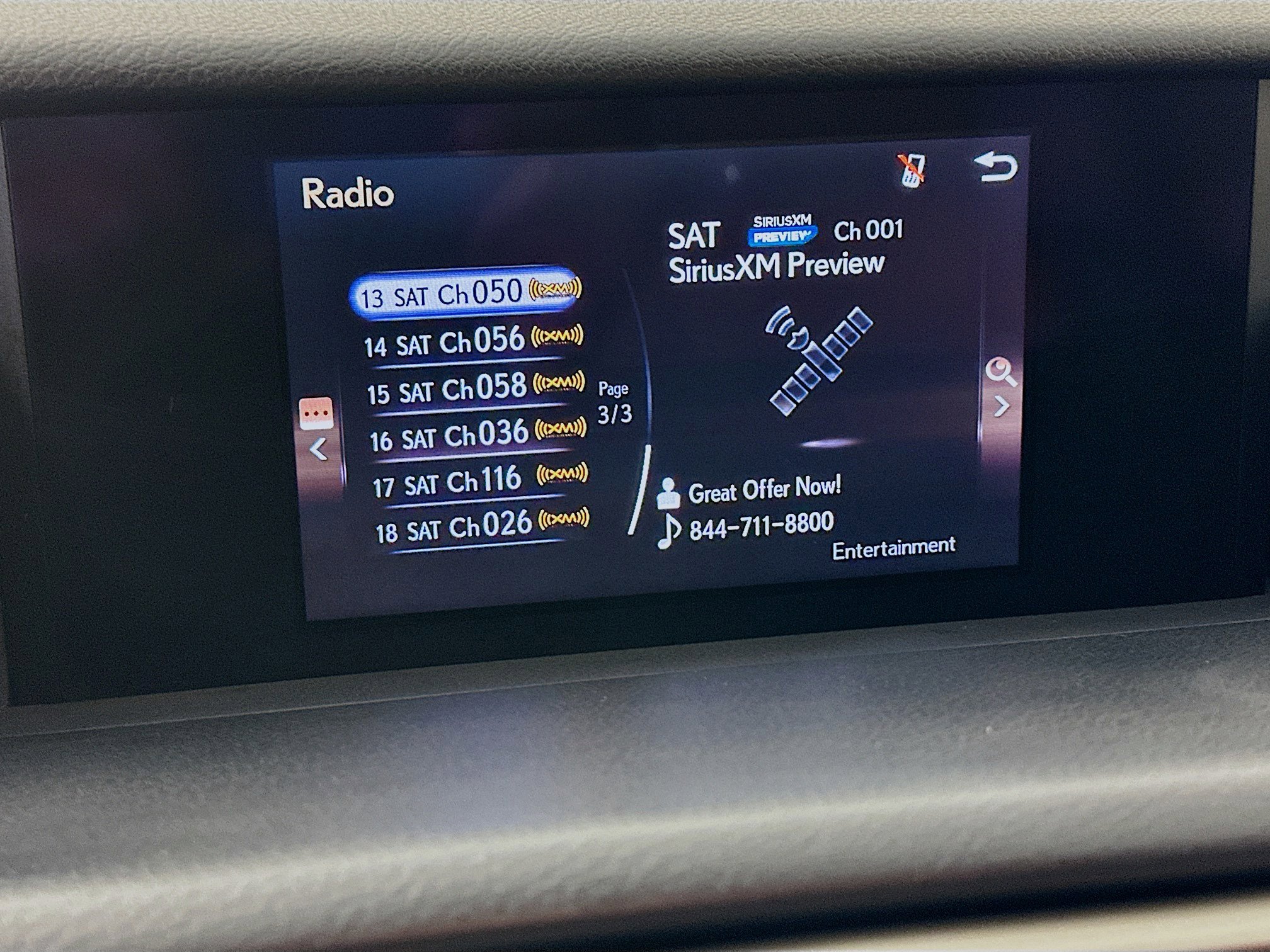 Used 2018 Lexus IS 300 w/ Accessory Package 2 image 21