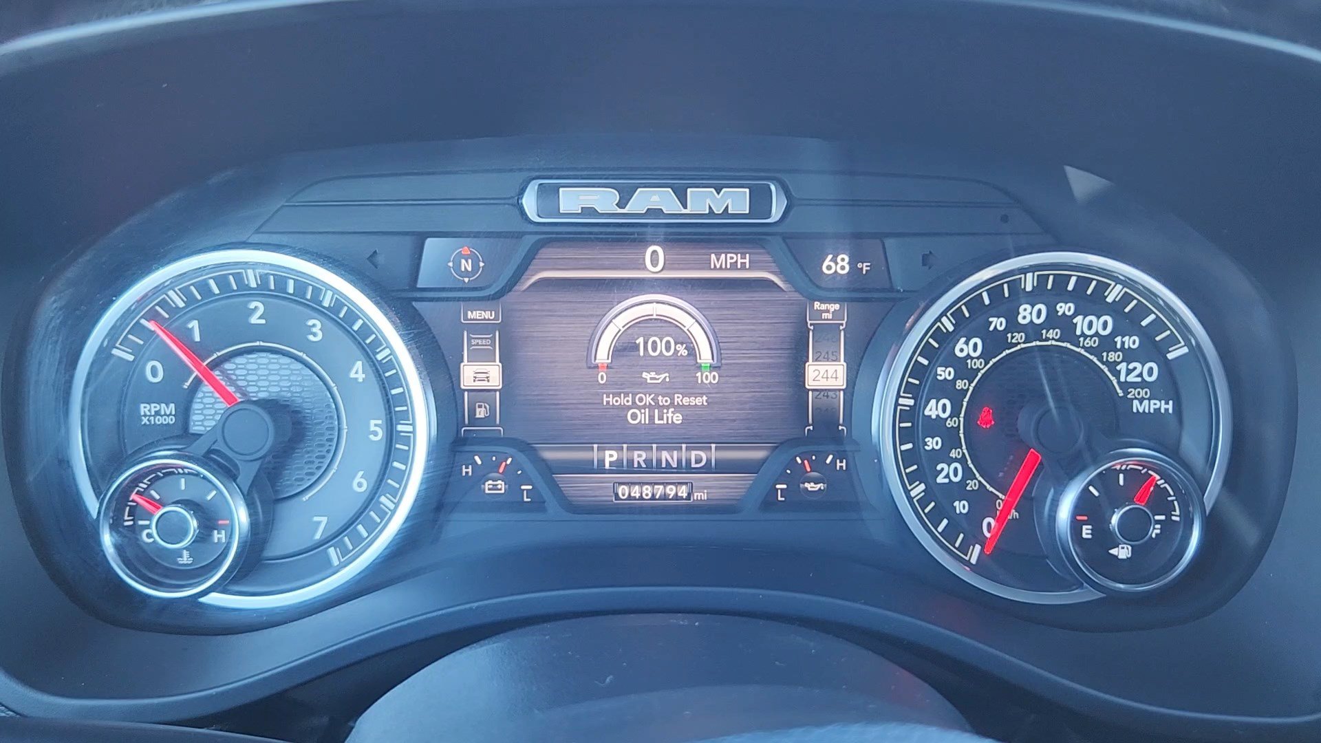 Used 2024 RAM 1500 Laramie image 11