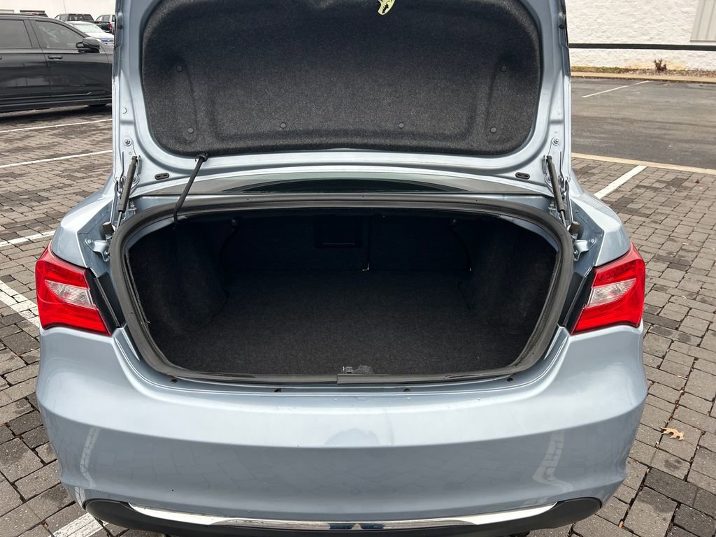 Used 2014 Chrysler 200 Touring image 21