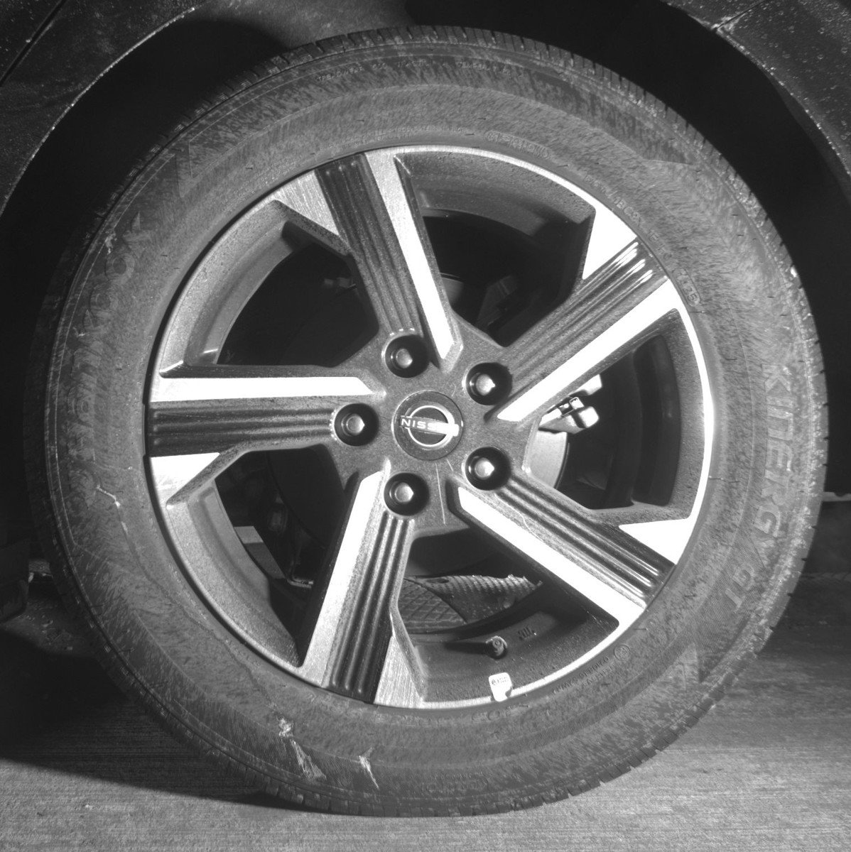 Used 2025 Nissan Sentra SV image 14