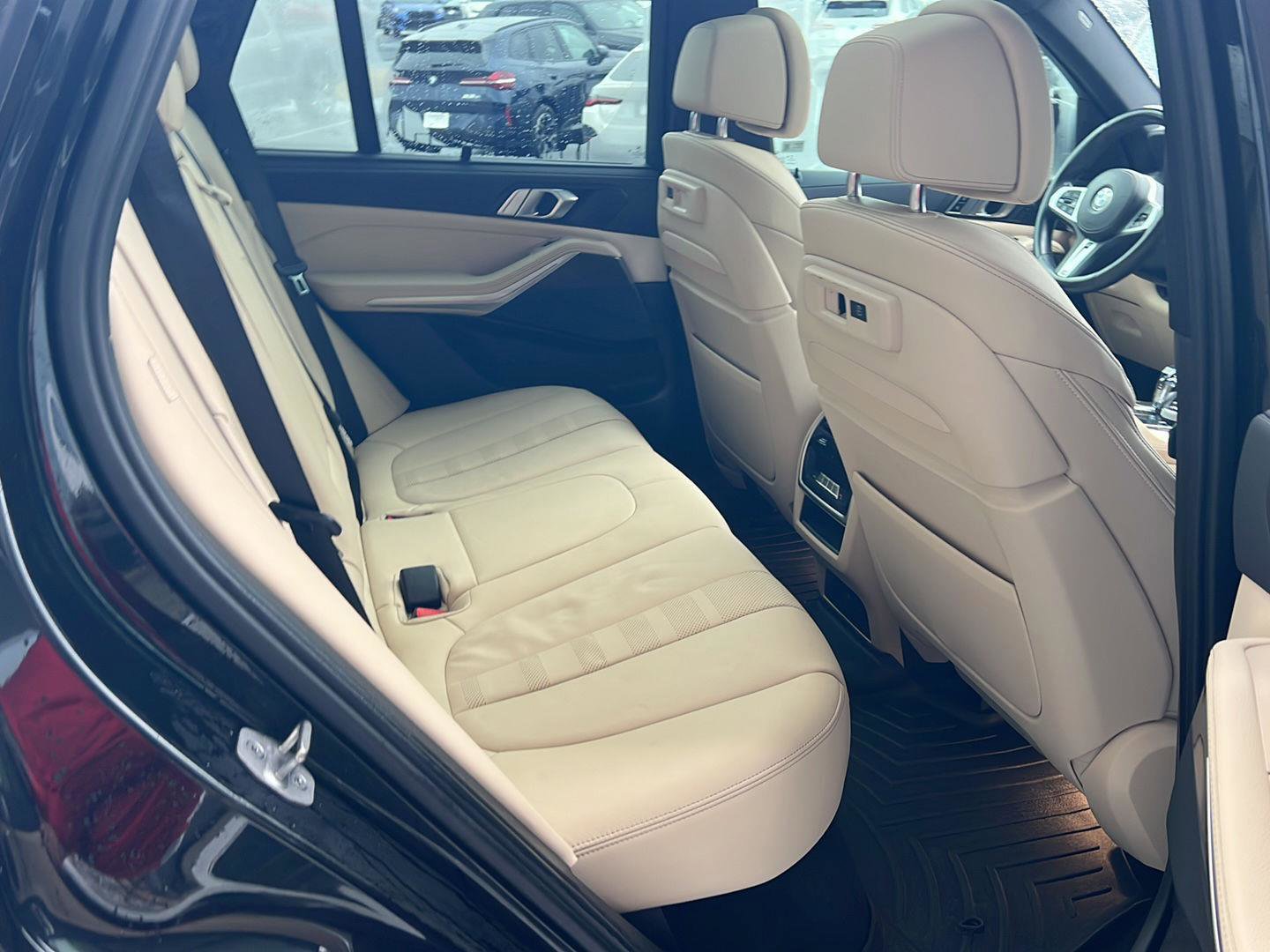 Certified 2022 BMW X5 xDrive40i w/ M Sport Package image 13