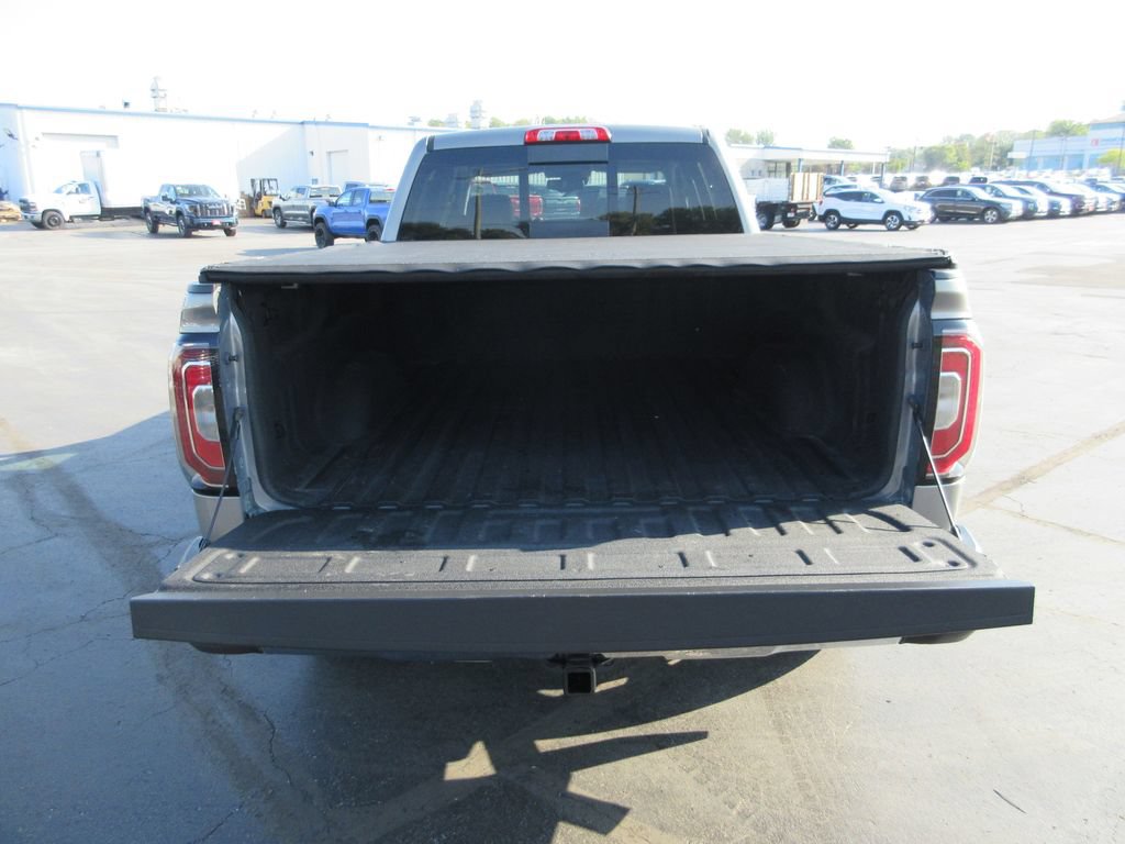 Used 2017 GMC Sierra 1500 SLT AWD/4WD image 9