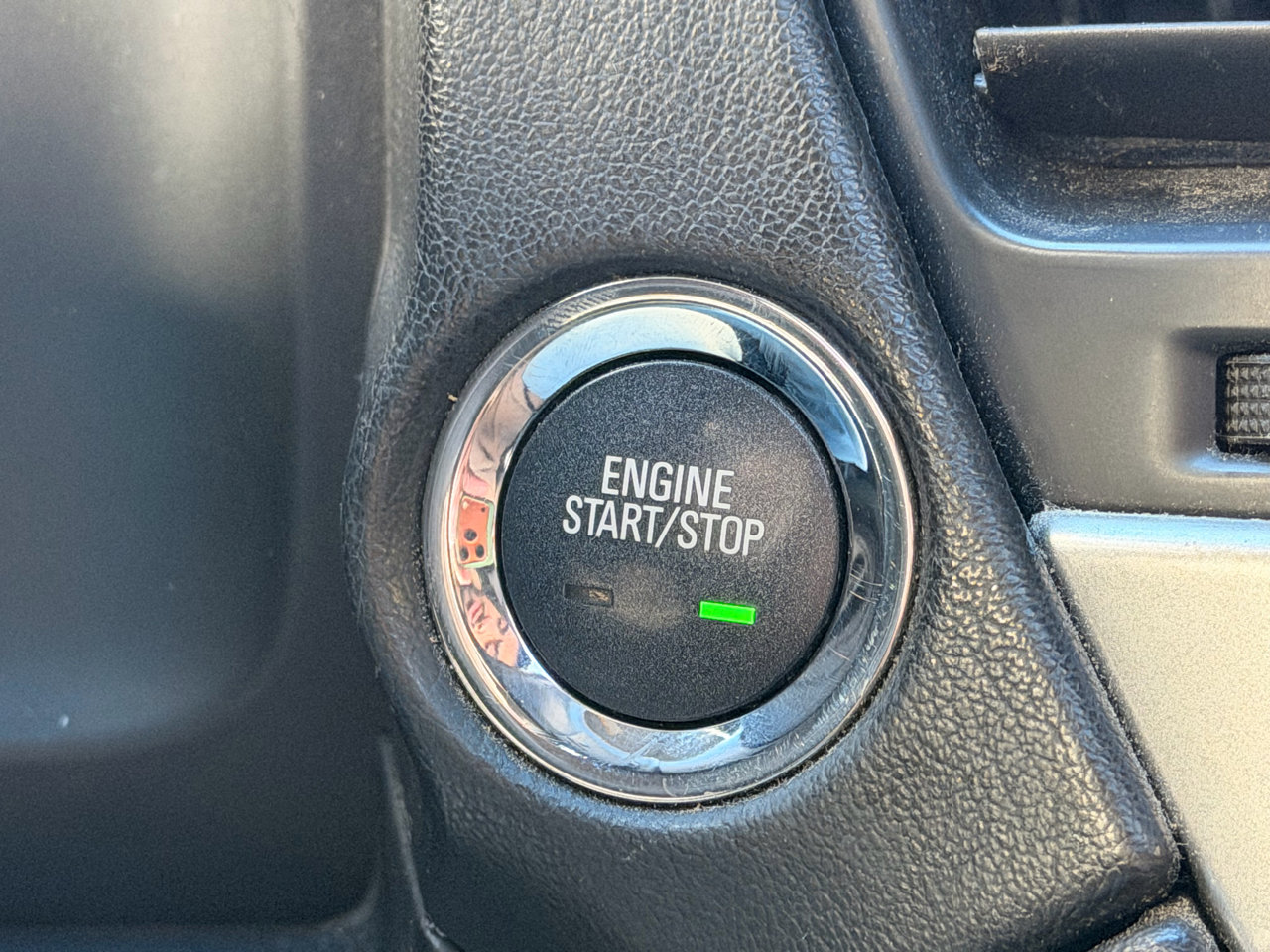 Used 2015 Chevrolet Tahoe LT image 33