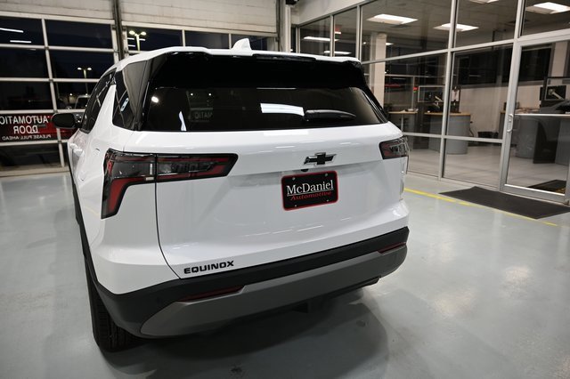 New 2026 Chevrolet Equinox LT w/ Convenience Package II image 6