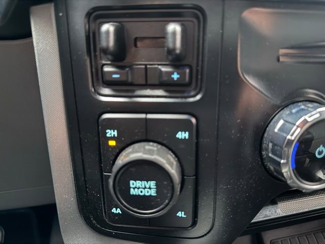 Used 2022 Ford F150 Limited image 32