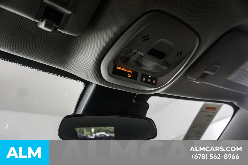 Used 2025 Chevrolet Trax LT FWD image 55
