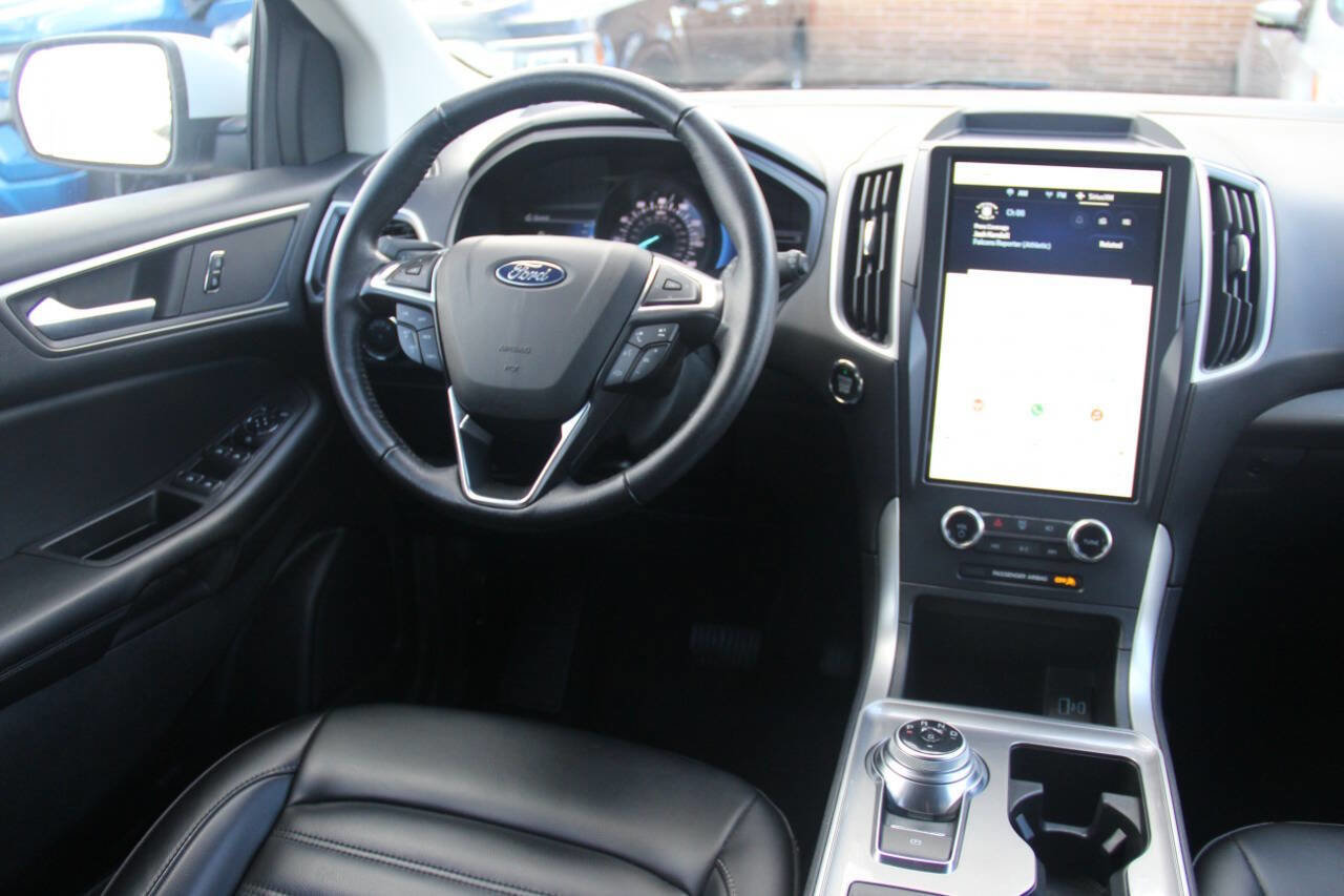 Certified 2023 Ford Edge SEL image 18
