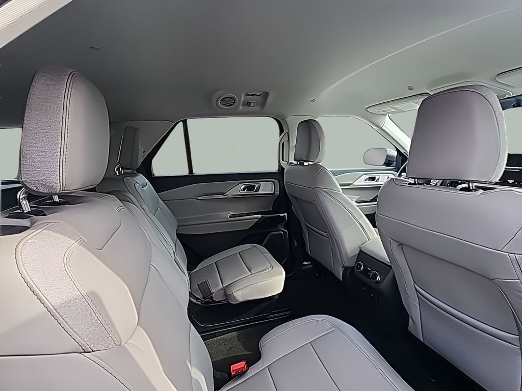 New 2026 Ford Explorer Active w/ Active Comfort Package image 13