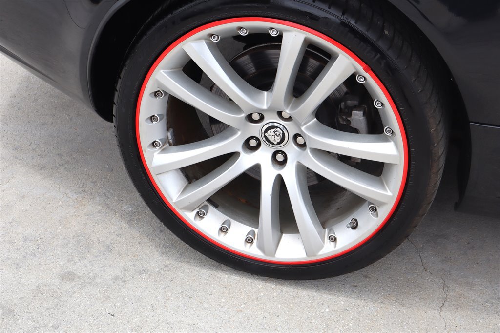 Used 2007 Jaguar XK Coupe RWD image 12