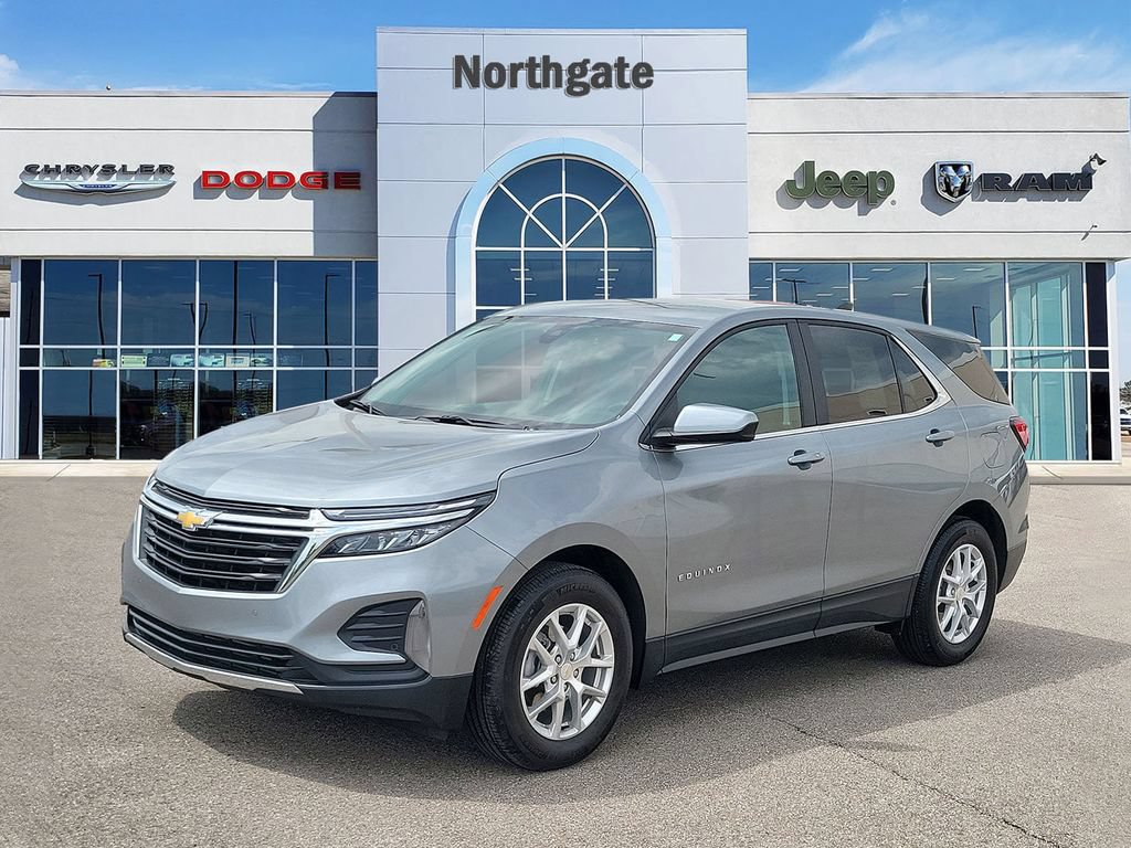 Used 2024 Chevrolet Equinox LT FWD image 2