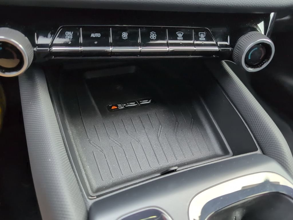 New 2026 Chevrolet Equinox EV RS image 17