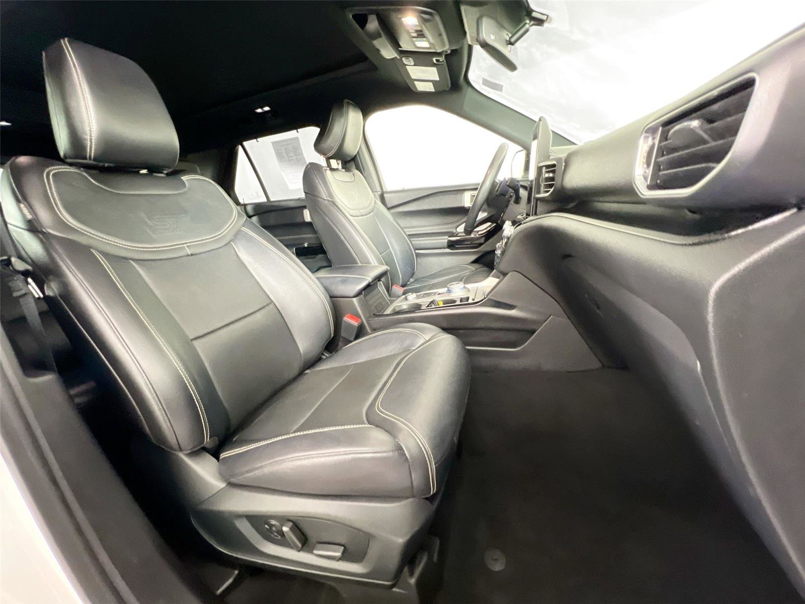 Used 2021 Ford Explorer ST w/ Equipment Group 401A image 25