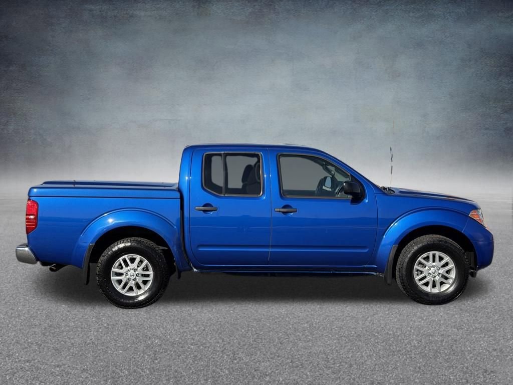 Used 2015 Nissan Frontier SV w/ SV Value Truck Package AWD/4WD image 2